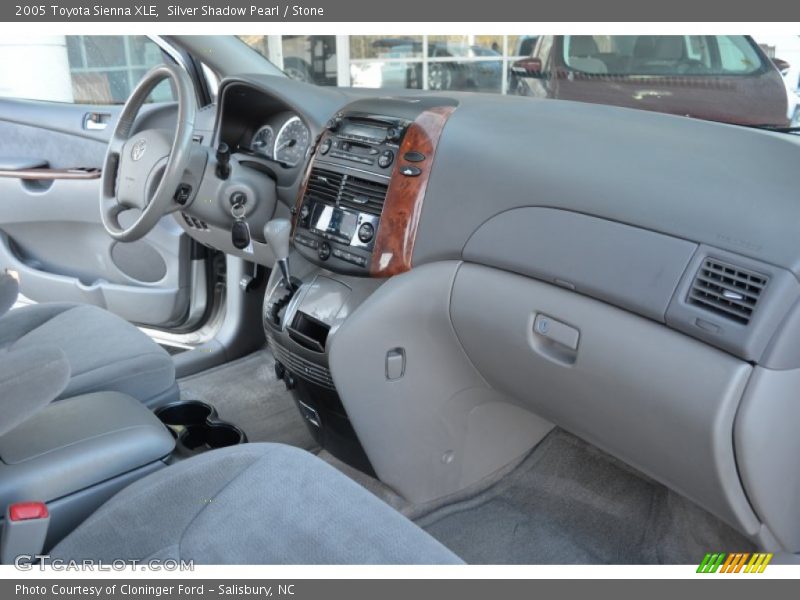 Silver Shadow Pearl / Stone 2005 Toyota Sienna XLE