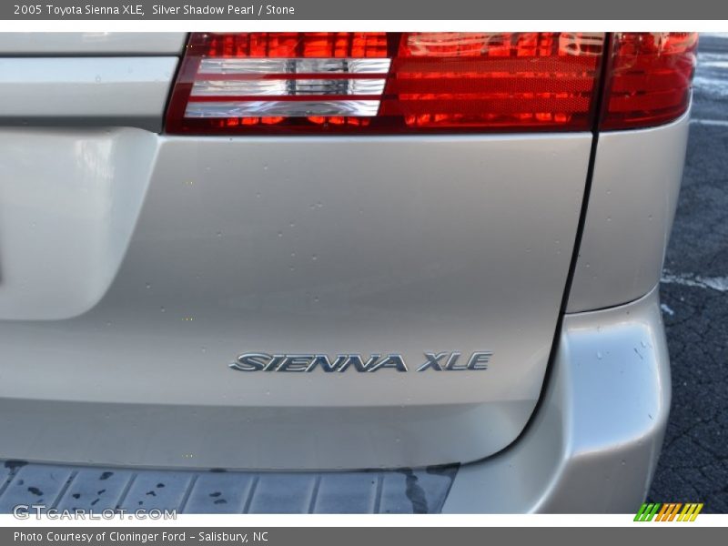 Silver Shadow Pearl / Stone 2005 Toyota Sienna XLE