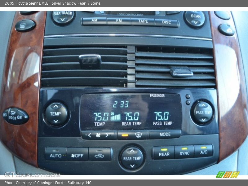 Silver Shadow Pearl / Stone 2005 Toyota Sienna XLE