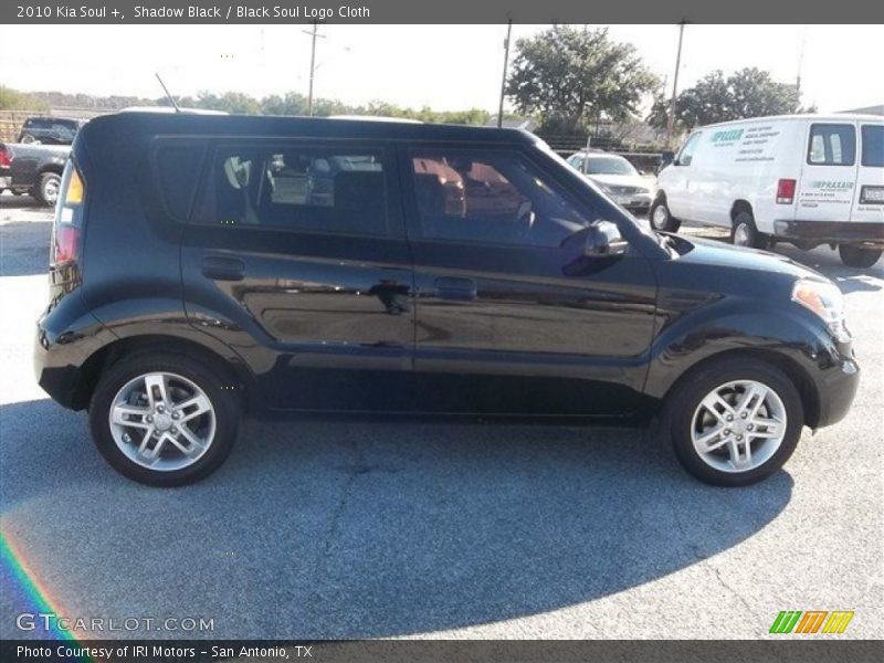 Shadow Black / Black Soul Logo Cloth 2010 Kia Soul +