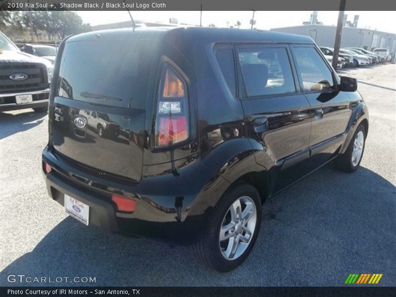 Shadow Black / Black Soul Logo Cloth 2010 Kia Soul +