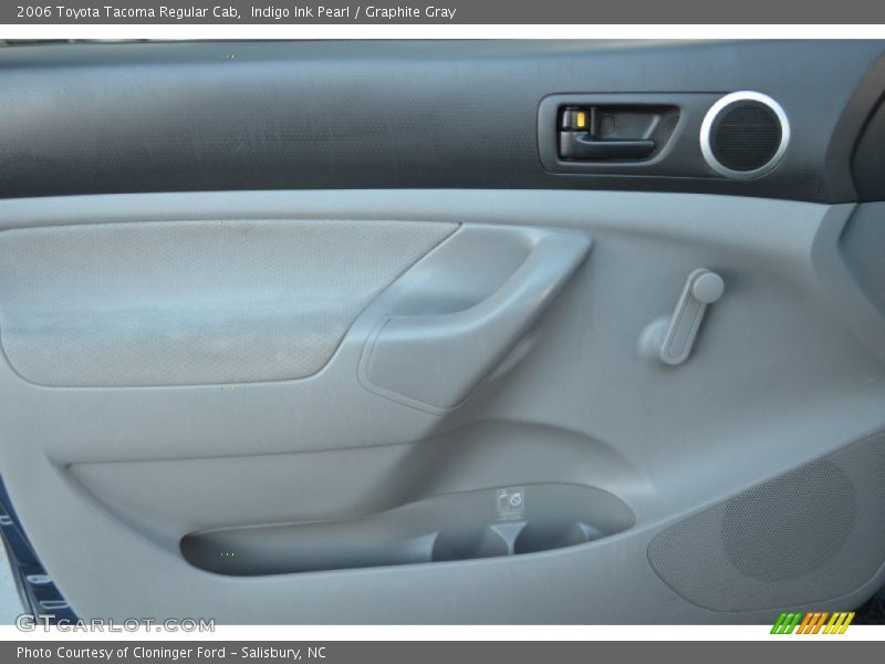 Indigo Ink Pearl / Graphite Gray 2006 Toyota Tacoma Regular Cab