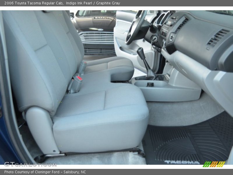 Indigo Ink Pearl / Graphite Gray 2006 Toyota Tacoma Regular Cab