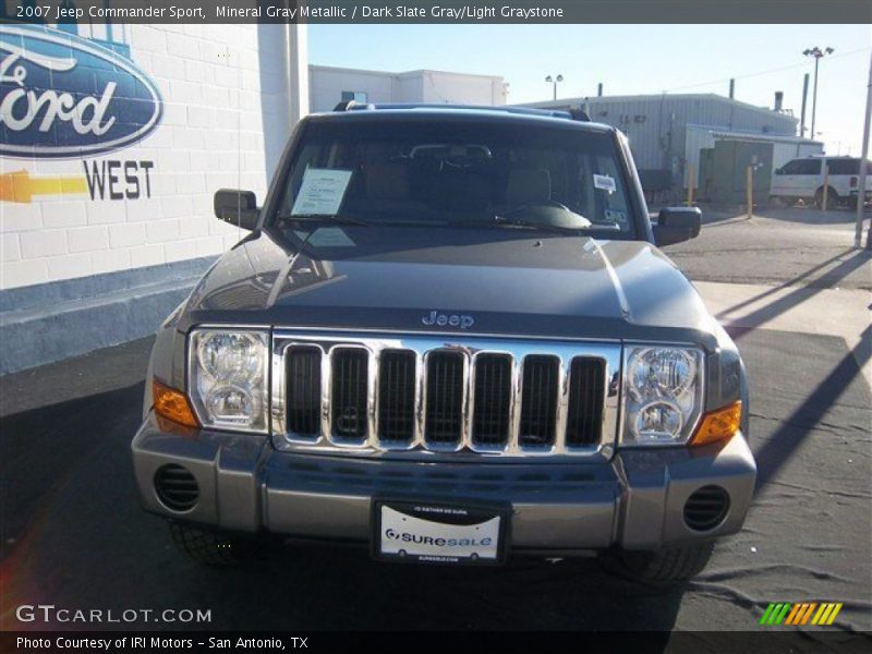 Mineral Gray Metallic / Dark Slate Gray/Light Graystone 2007 Jeep Commander Sport