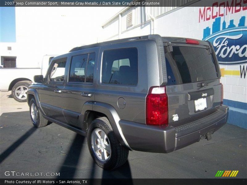 Mineral Gray Metallic / Dark Slate Gray/Light Graystone 2007 Jeep Commander Sport