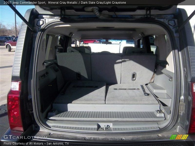 Mineral Gray Metallic / Dark Slate Gray/Light Graystone 2007 Jeep Commander Sport