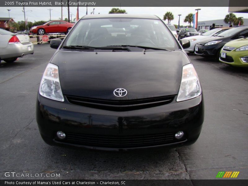Black / Gray/Burgundy 2005 Toyota Prius Hybrid