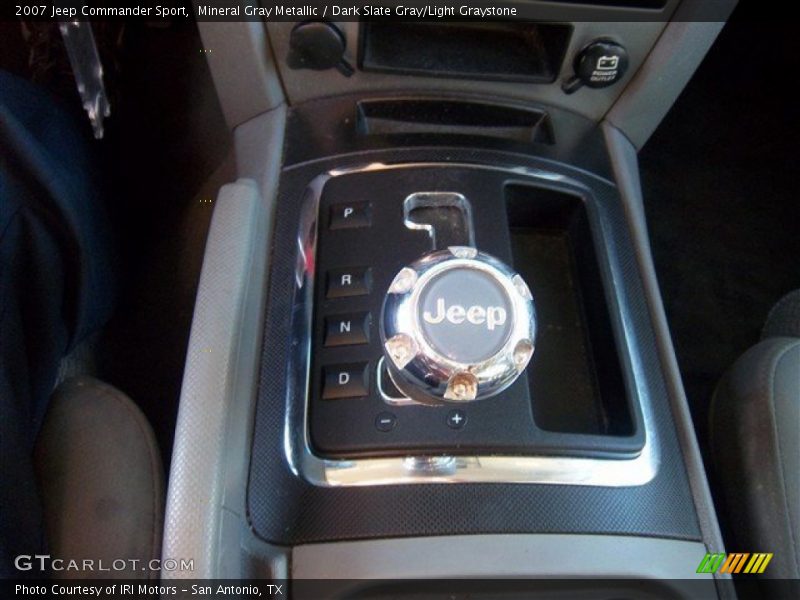 Mineral Gray Metallic / Dark Slate Gray/Light Graystone 2007 Jeep Commander Sport