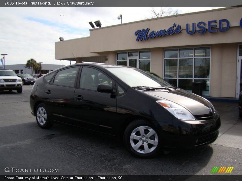 Black / Gray/Burgundy 2005 Toyota Prius Hybrid