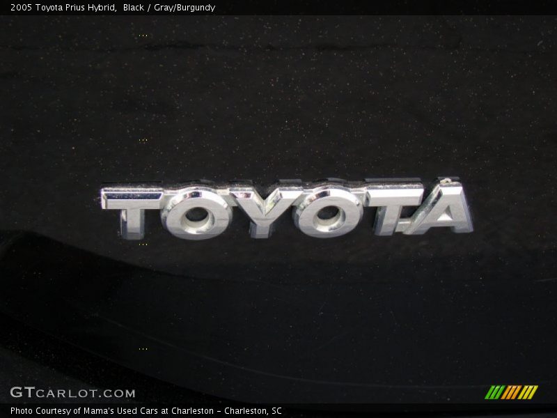 Black / Gray/Burgundy 2005 Toyota Prius Hybrid
