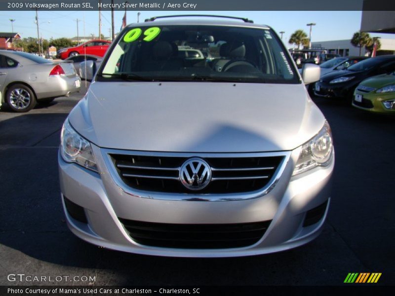 Mercury Sliver Metallic / Aero Grey 2009 Volkswagen Routan SEL