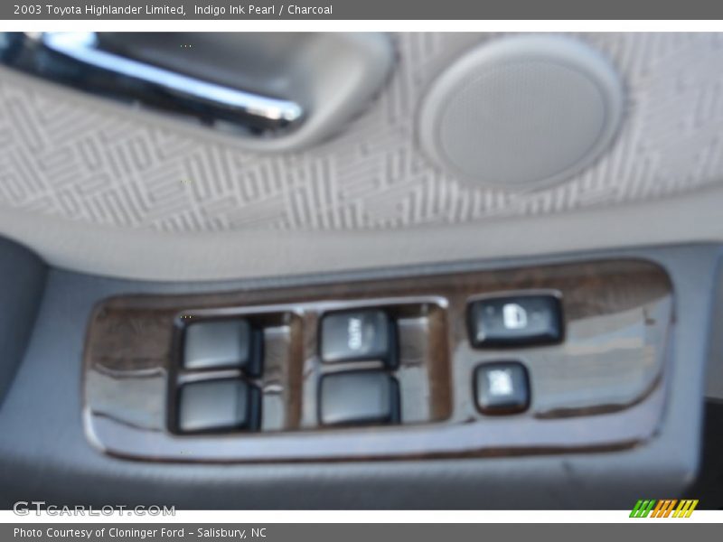 Indigo Ink Pearl / Charcoal 2003 Toyota Highlander Limited