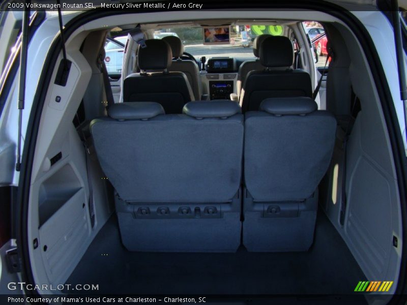 Mercury Sliver Metallic / Aero Grey 2009 Volkswagen Routan SEL