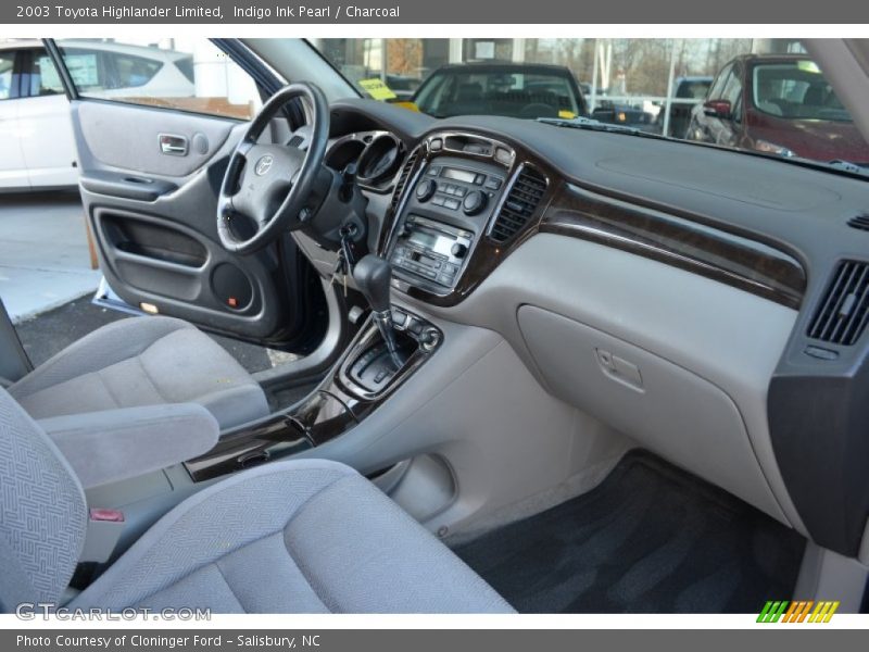 Indigo Ink Pearl / Charcoal 2003 Toyota Highlander Limited