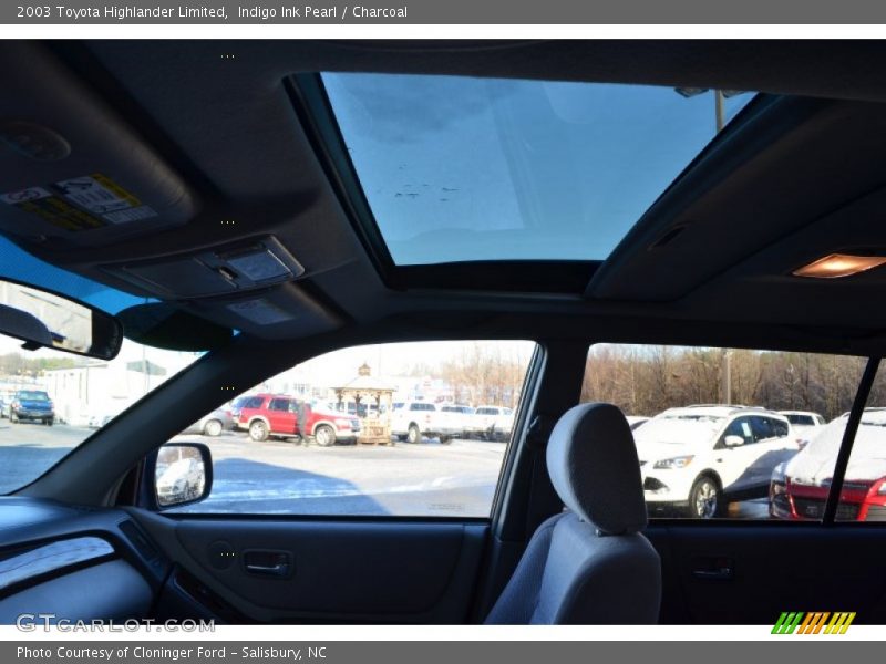 Indigo Ink Pearl / Charcoal 2003 Toyota Highlander Limited