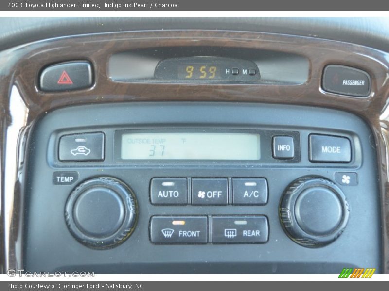 Indigo Ink Pearl / Charcoal 2003 Toyota Highlander Limited