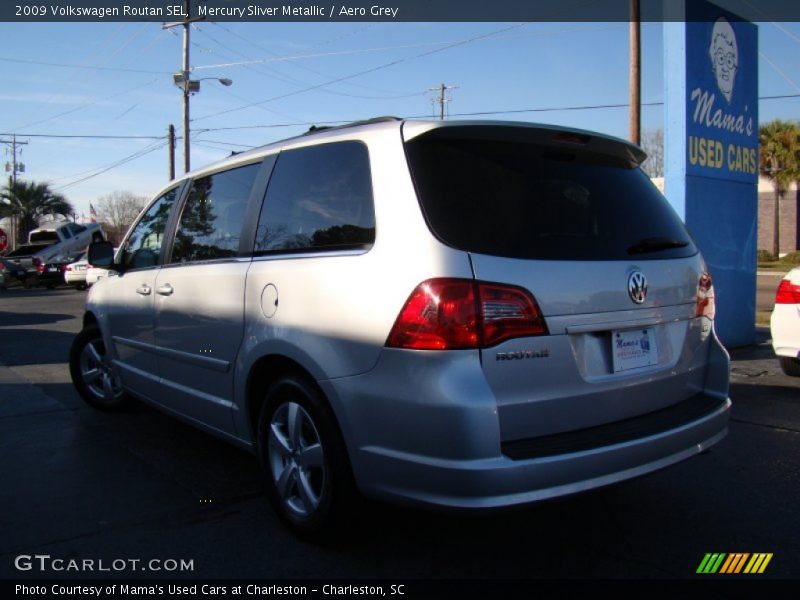 Mercury Sliver Metallic / Aero Grey 2009 Volkswagen Routan SEL