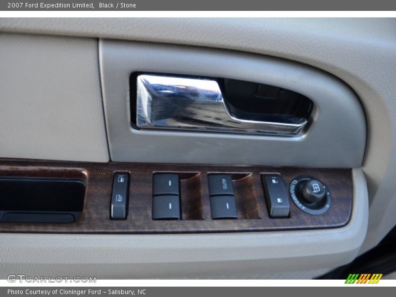 Black / Stone 2007 Ford Expedition Limited