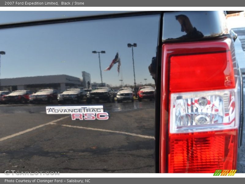 Black / Stone 2007 Ford Expedition Limited