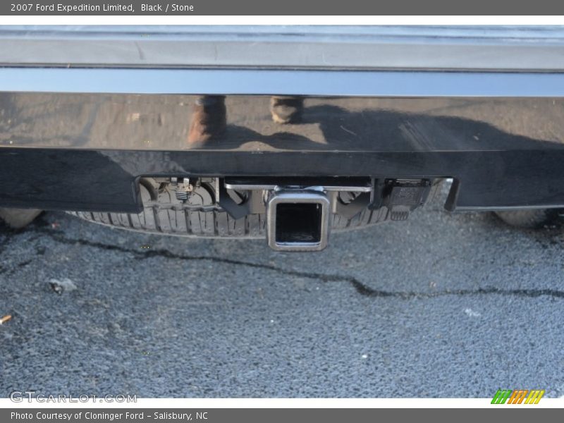 Black / Stone 2007 Ford Expedition Limited