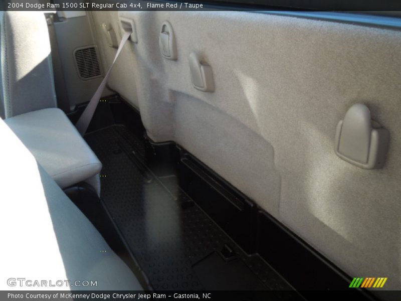 Flame Red / Taupe 2004 Dodge Ram 1500 SLT Regular Cab 4x4