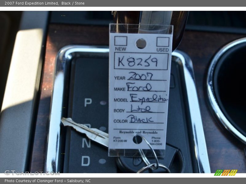 Black / Stone 2007 Ford Expedition Limited