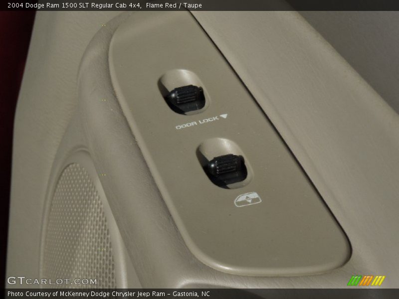 Flame Red / Taupe 2004 Dodge Ram 1500 SLT Regular Cab 4x4