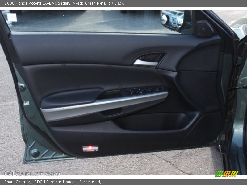 Door Panel of 2008 Accord EX-L V6 Sedan