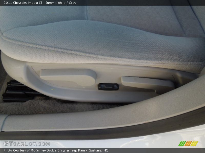 Summit White / Gray 2011 Chevrolet Impala LT