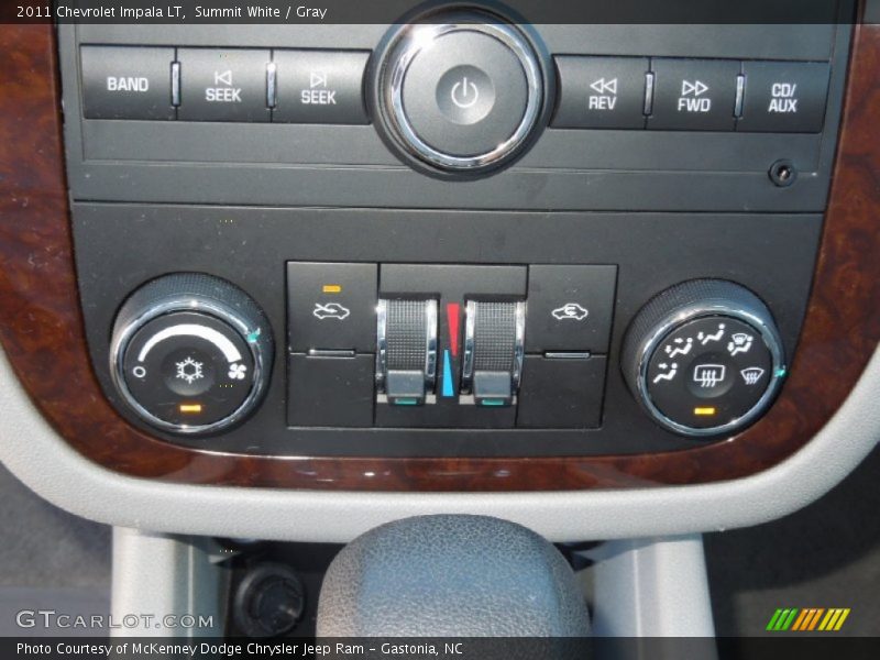 Summit White / Gray 2011 Chevrolet Impala LT