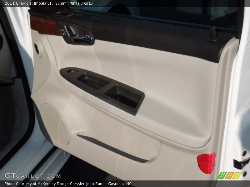 Summit White / Gray 2011 Chevrolet Impala LT