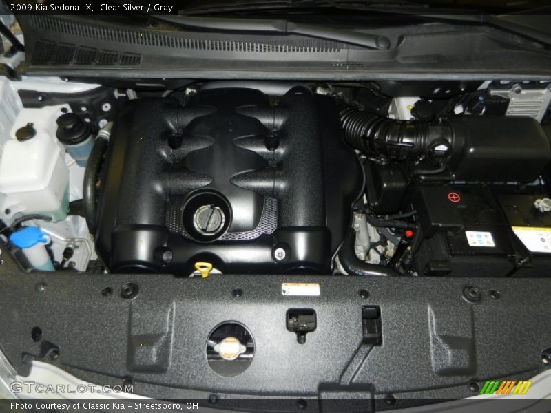 Clear Silver / Gray 2009 Kia Sedona LX