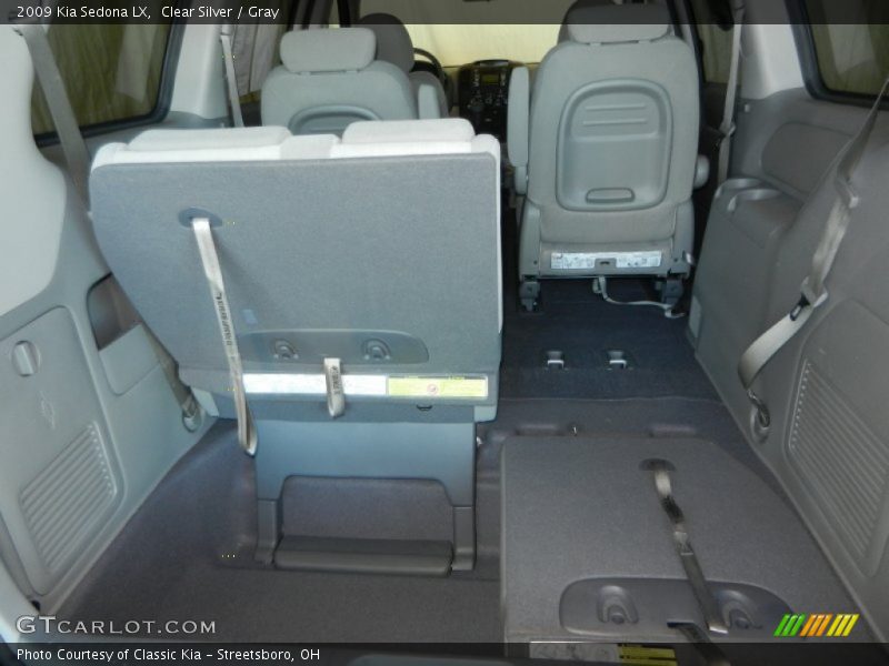 Clear Silver / Gray 2009 Kia Sedona LX