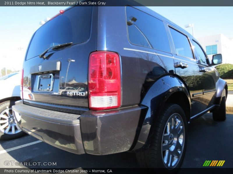 Blackberry Pearl / Dark Slate Gray 2011 Dodge Nitro Heat