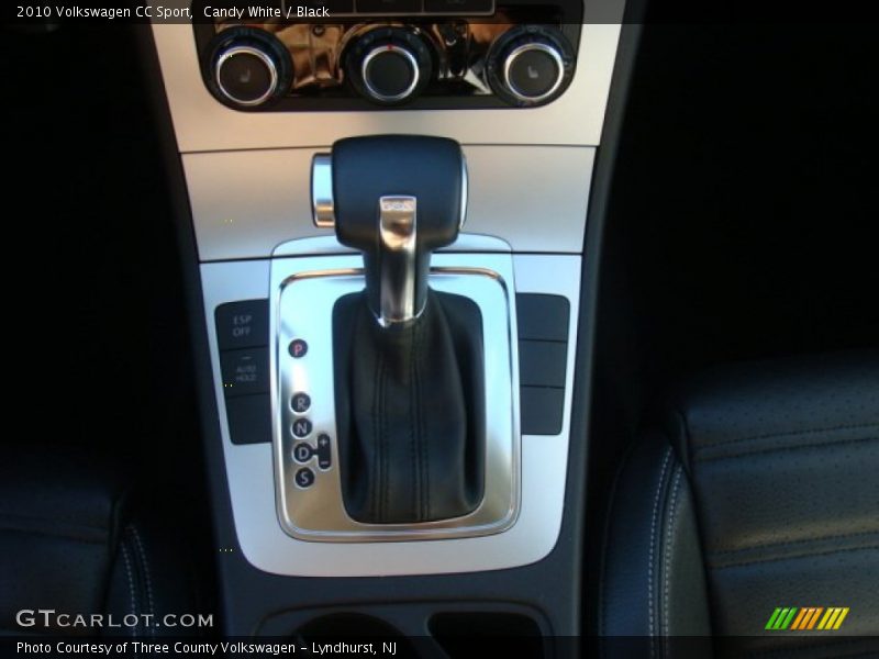 Candy White / Black 2010 Volkswagen CC Sport