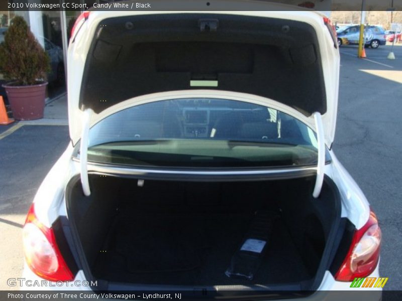 Candy White / Black 2010 Volkswagen CC Sport