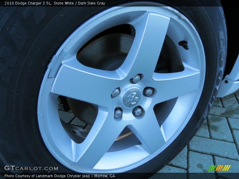 Stone White / Dark Slate Gray 2010 Dodge Charger 3.5L