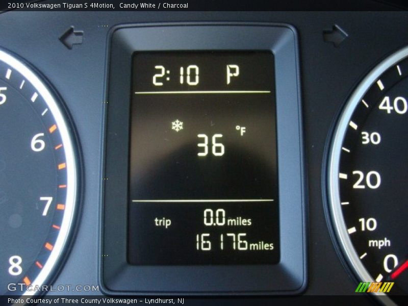 Candy White / Charcoal 2010 Volkswagen Tiguan S 4Motion