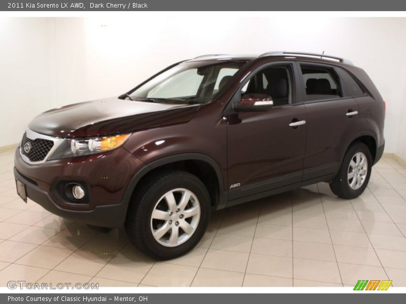 Front 3/4 View of 2011 Sorento LX AWD