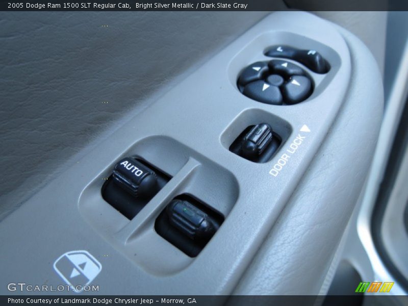 Bright Silver Metallic / Dark Slate Gray 2005 Dodge Ram 1500 SLT Regular Cab
