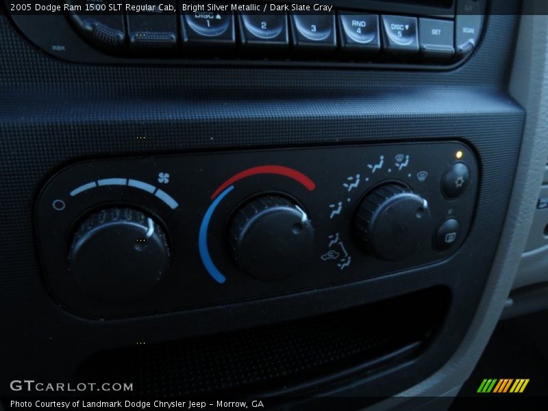Bright Silver Metallic / Dark Slate Gray 2005 Dodge Ram 1500 SLT Regular Cab