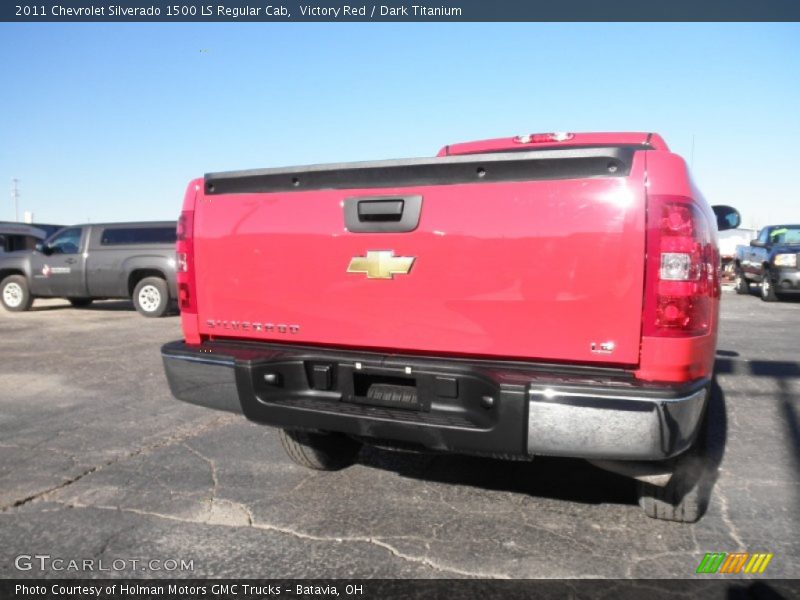 Victory Red / Dark Titanium 2011 Chevrolet Silverado 1500 LS Regular Cab