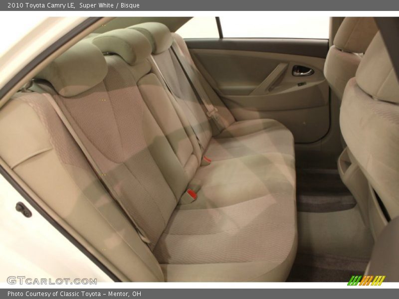 Super White / Bisque 2010 Toyota Camry LE