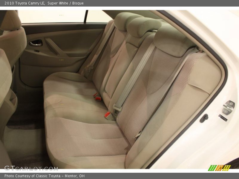 Super White / Bisque 2010 Toyota Camry LE