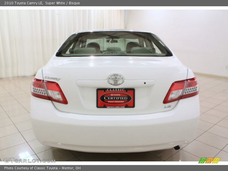 Super White / Bisque 2010 Toyota Camry LE