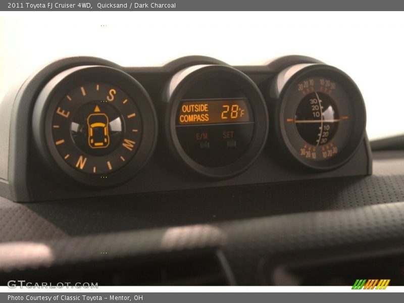  2011 FJ Cruiser 4WD 4WD Gauges