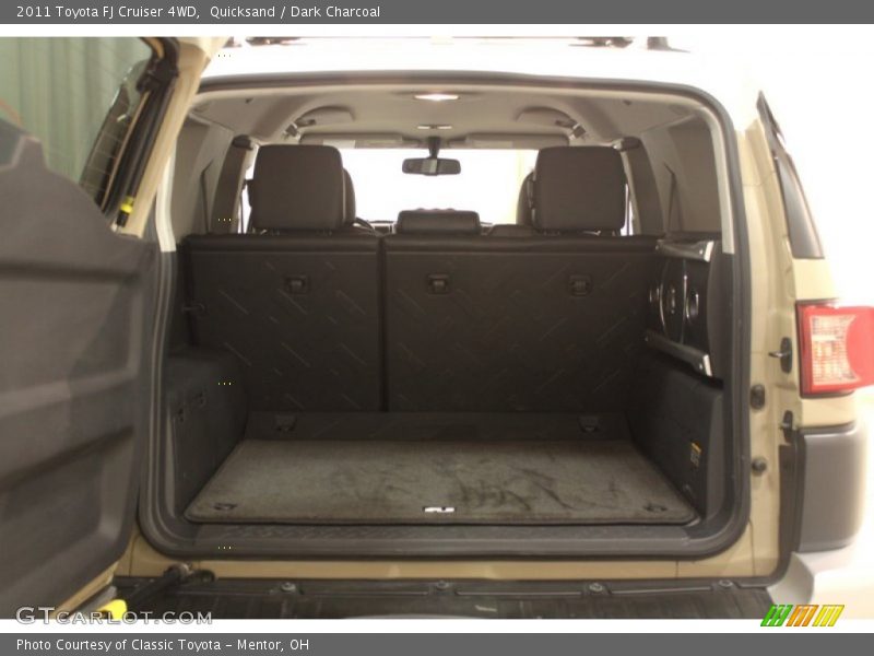 Quicksand / Dark Charcoal 2011 Toyota FJ Cruiser 4WD