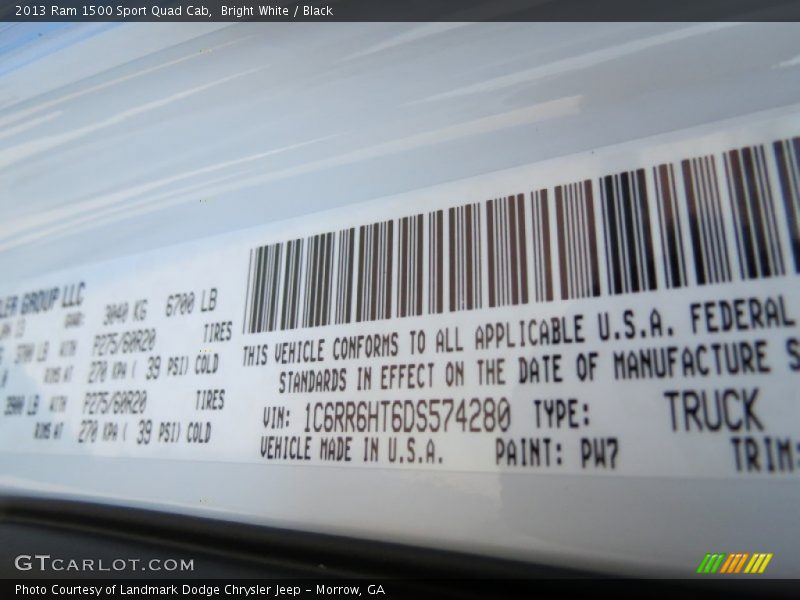 Bright White / Black 2013 Ram 1500 Sport Quad Cab