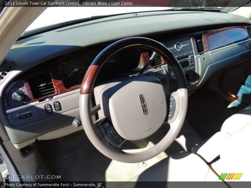 Vibrant White / Light Camel 2011 Lincoln Town Car Signature Limited