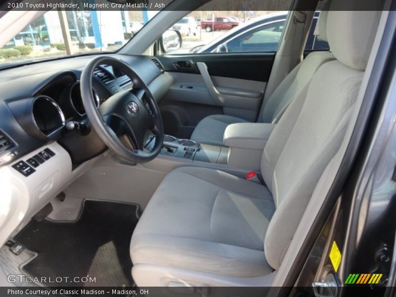 Magnetic Gray Metallic / Ash 2010 Toyota Highlander